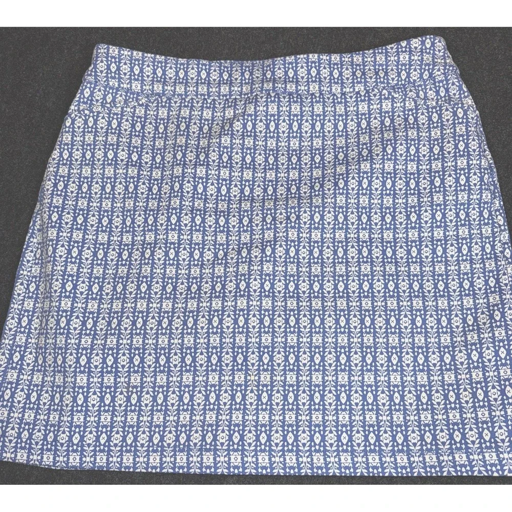 Women's Croft & Barrow Skort Size 10 Blue‎ White Geometric A-Line Skirt Shorts